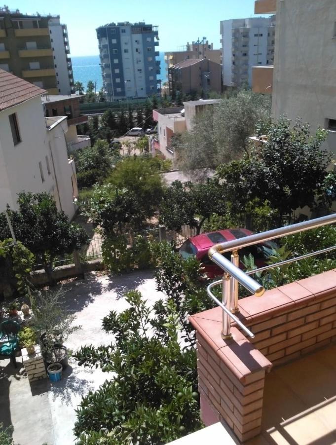 Vila Mina Durrës Exterior foto